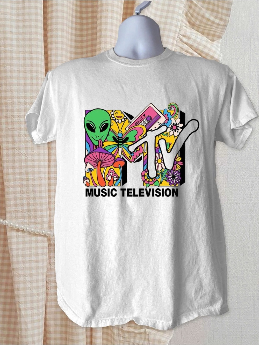 Gildan White Short Sleeve Tee with Multicolor Psychedelic MTV Graphic